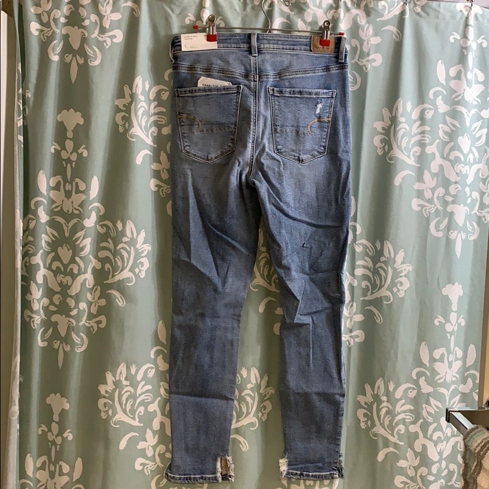 American Eagle Ripped Jeggings - Picture 2 of 3
